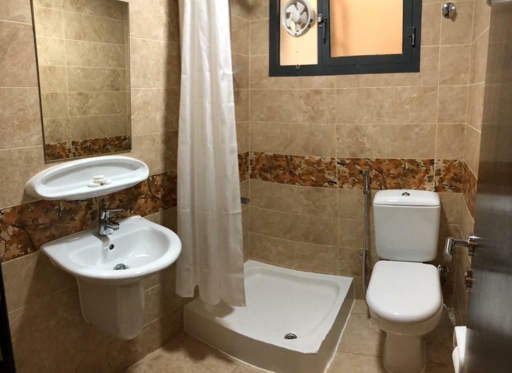 Tvs Hotel Dubai Ngoại thất bức ảnh